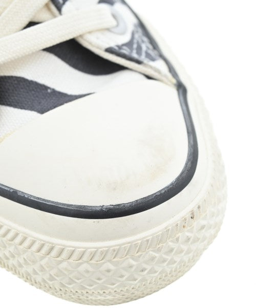 CONVERSE รองเท้าผ้าใบ