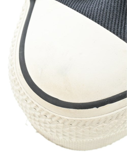 CONVERSE รองเท้าผ้าใบ