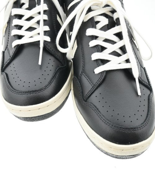 CONVERSE รองเท้าผ้าใบ