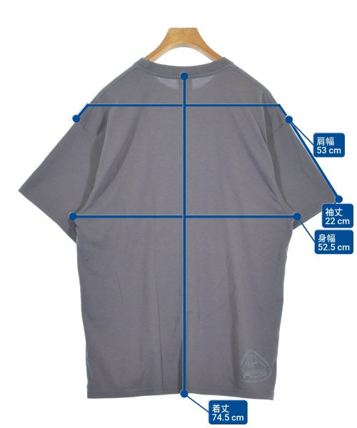 NIKE ACG เสื้อยืด/เสื้อท็อปส์