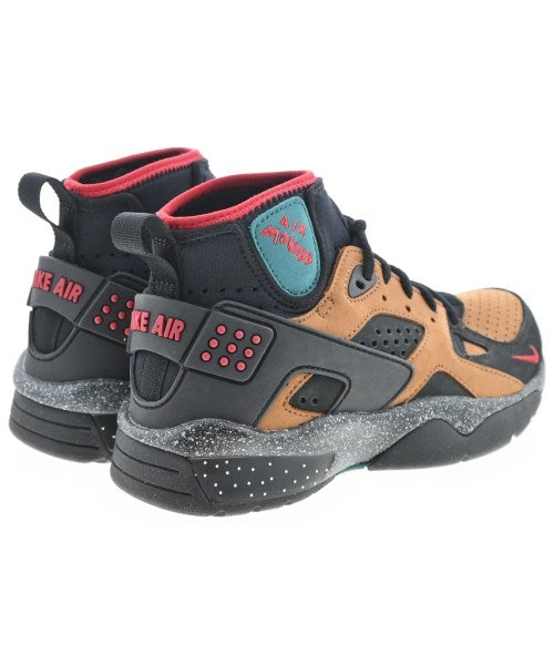 NIKE ACG รองเท้าผ้าใบ