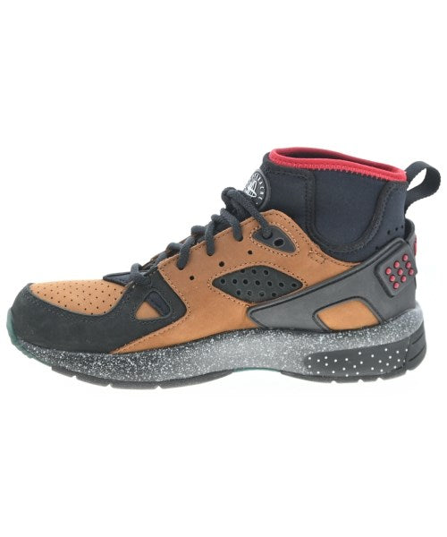 NIKE ACG รองเท้าผ้าใบ