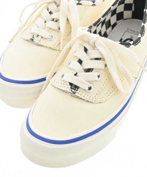 VANS รองเท้าผ้าใบ
