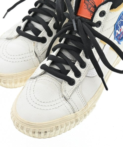 VANS รองเท้าผ้าใบ