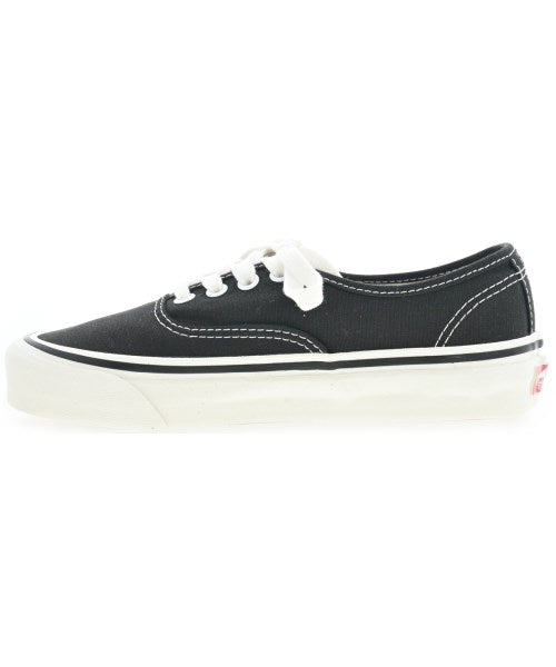 VANS รองเท้าผ้าใบ