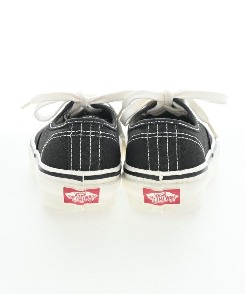 VANS รองเท้าผ้าใบ