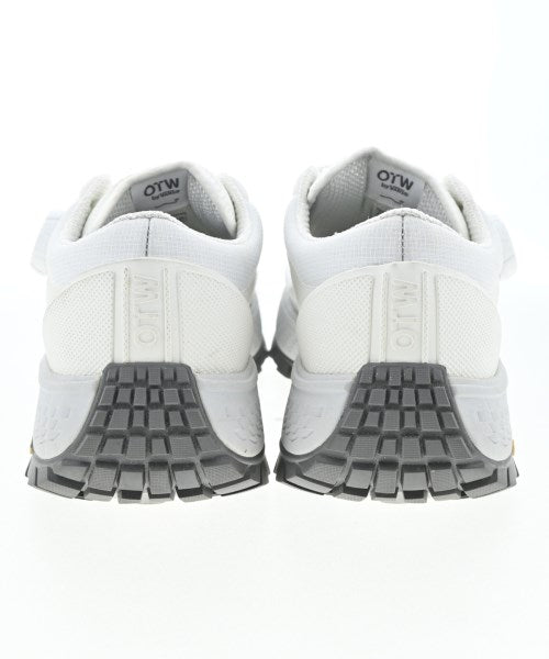 VANS รองเท้าผ้าใบ