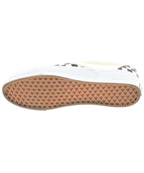 VANS รองเท้าผ้าใบ