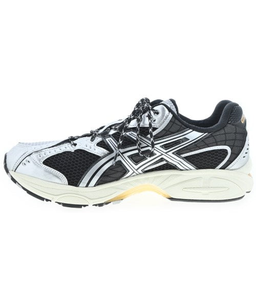 asics รองเท้าผ้าใบ