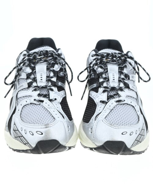 asics รองเท้าผ้าใบ