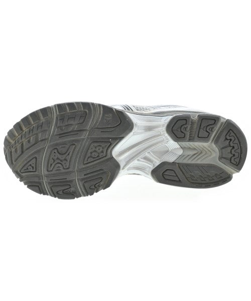 asics รองเท้าผ้าใบ