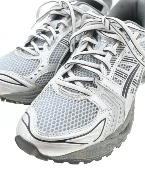 asics รองเท้าผ้าใบ