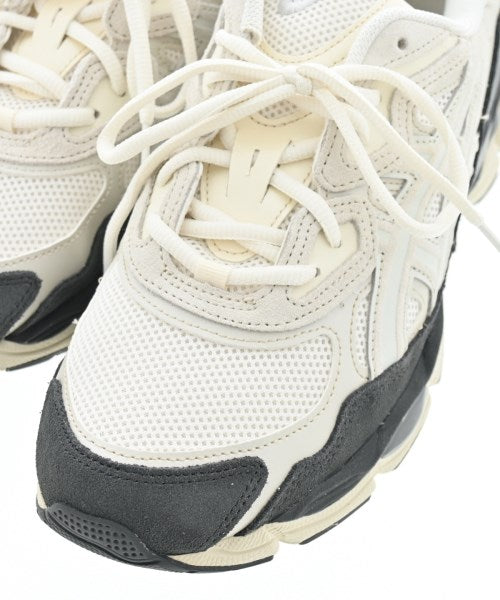 asics รองเท้าผ้าใบ