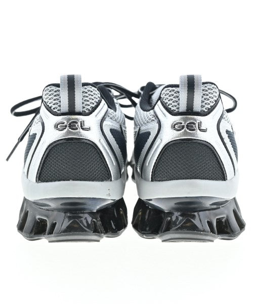 asics รองเท้าผ้าใบ