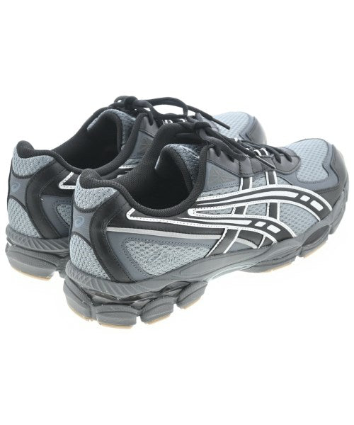 asics รองเท้าผ้าใบ