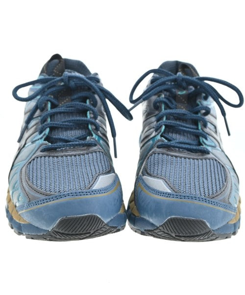 asics รองเท้าผ้าใบ