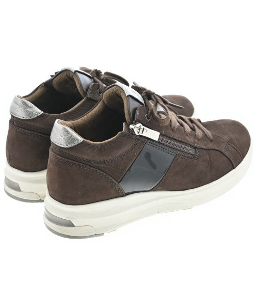 asics รองเท้าผ้าใบ