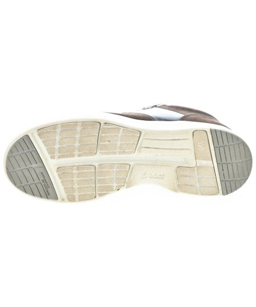 asics รองเท้าผ้าใบ