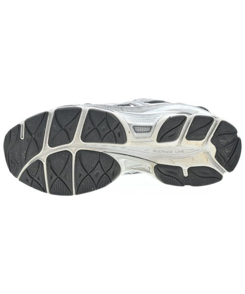 asics รองเท้าผ้าใบ