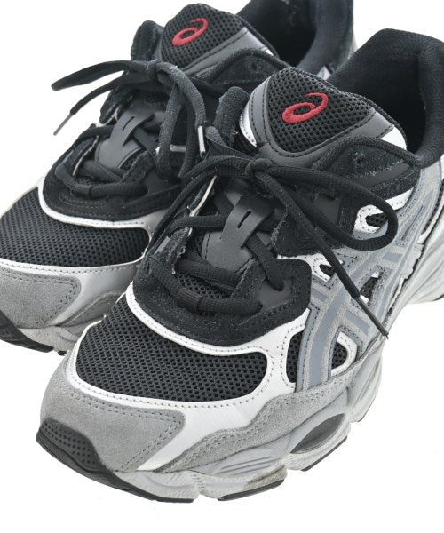 asics รองเท้าผ้าใบ