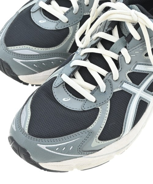 asics รองเท้าผ้าใบ