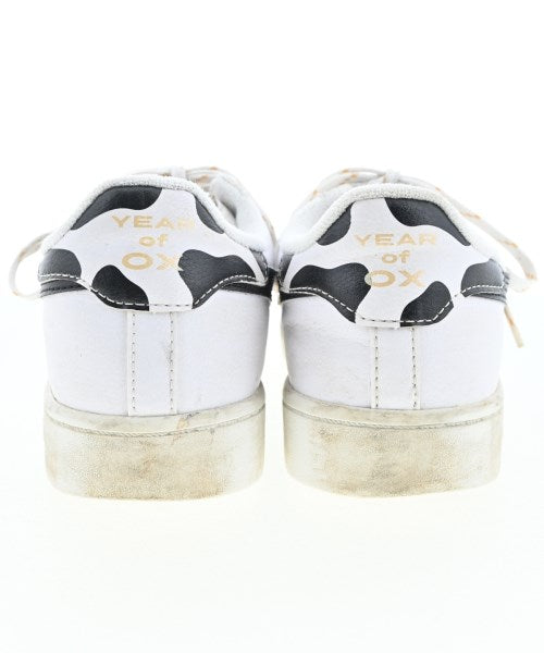 asics รองเท้าผ้าใบ