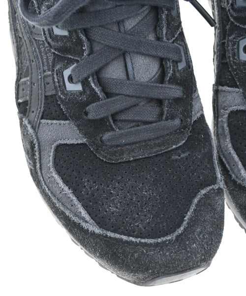 asics รองเท้าผ้าใบ