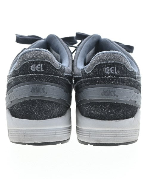 asics รองเท้าผ้าใบ