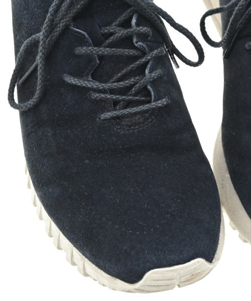 asics รองเท้าผ้าใบ