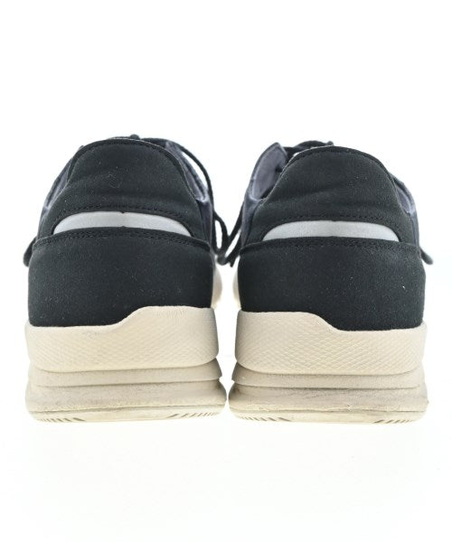 asics รองเท้าผ้าใบ