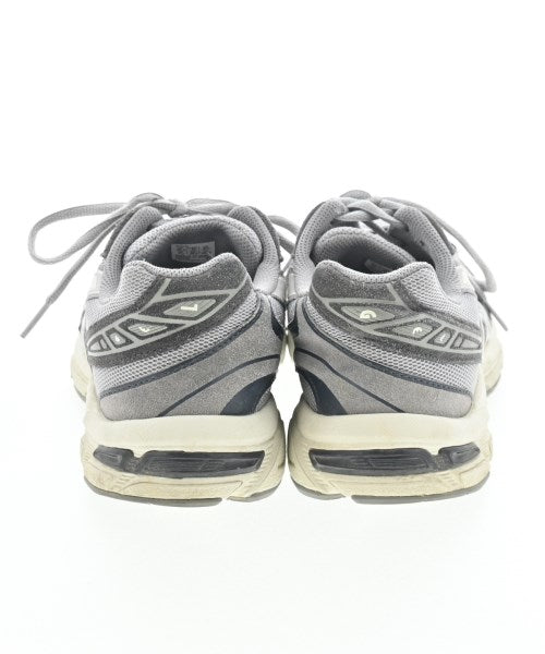 asics รองเท้าผ้าใบ