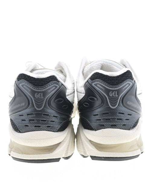 asics รองเท้าผ้าใบ