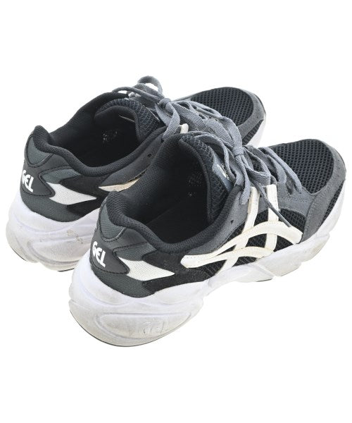 asics รองเท้าผ้าใบ