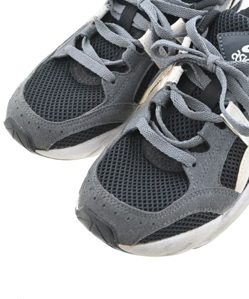 asics รองเท้าผ้าใบ