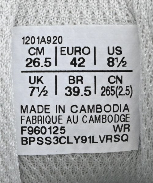 asics รองเท้าผ้าใบ