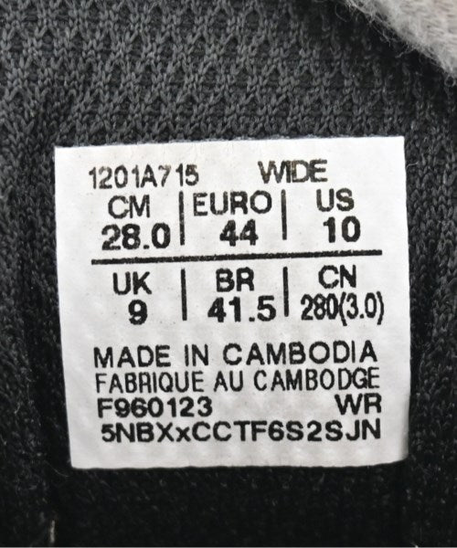 asics รองเท้าผ้าใบ