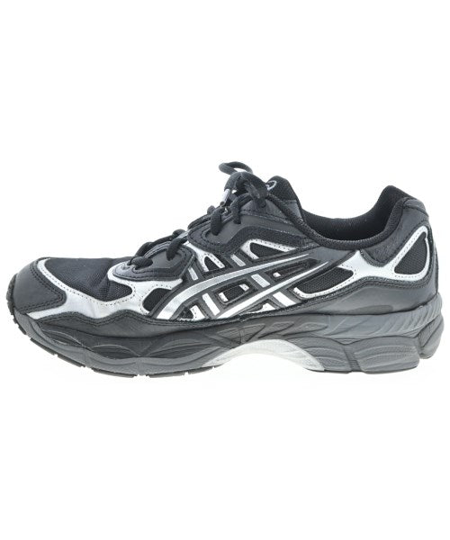 asics รองเท้าผ้าใบ