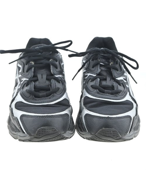 asics รองเท้าผ้าใบ