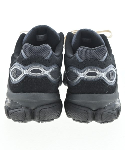asics รองเท้าผ้าใบ