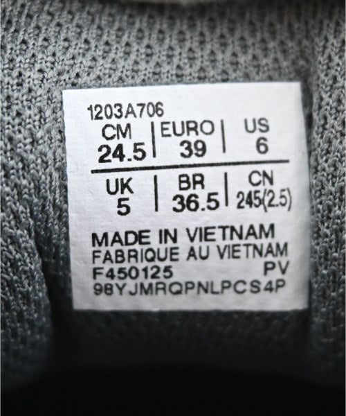 asics รองเท้าผ้าใบ