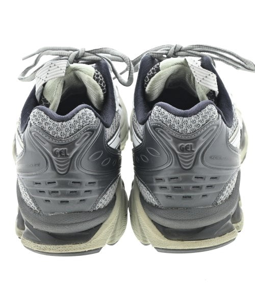 asics รองเท้าผ้าใบ