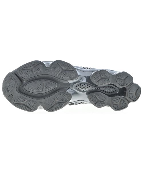 asics รองเท้าผ้าใบ