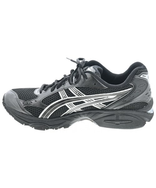 asics รองเท้าผ้าใบ