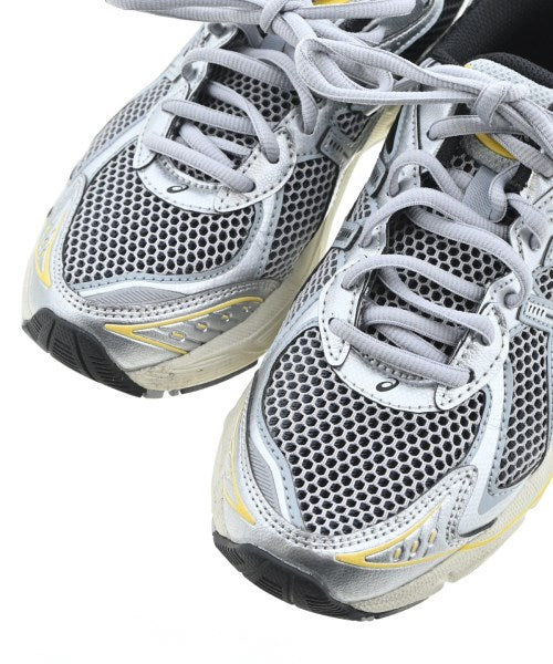 asics รองเท้าผ้าใบ