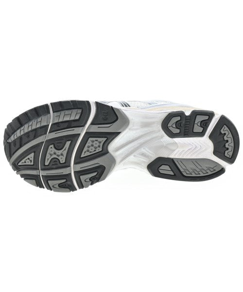 asics รองเท้าผ้าใบ