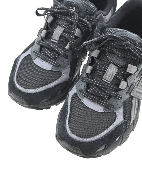 asics รองเท้าผ้าใบ