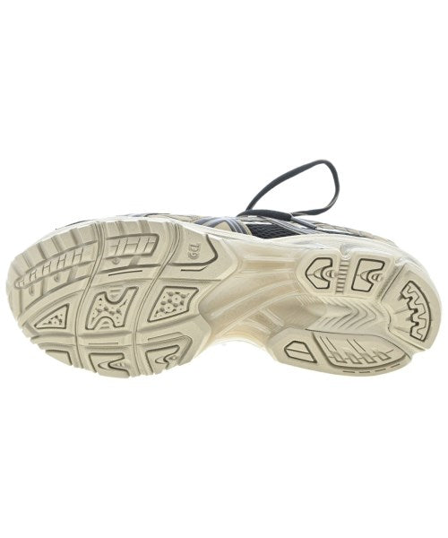 asics รองเท้าผ้าใบ
