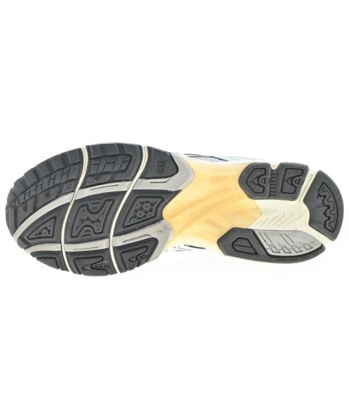 asics รองเท้าผ้าใบ