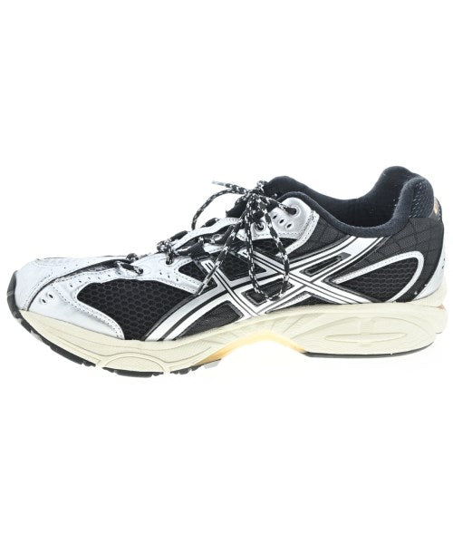 asics รองเท้าผ้าใบ