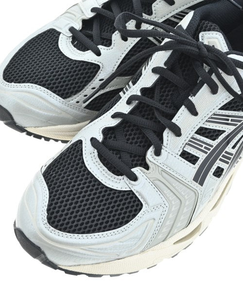 asics รองเท้าผ้าใบ